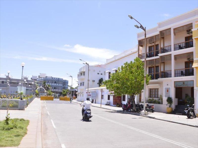 Cours Chabrol Hotell Pondicherry Eksteriør bilde