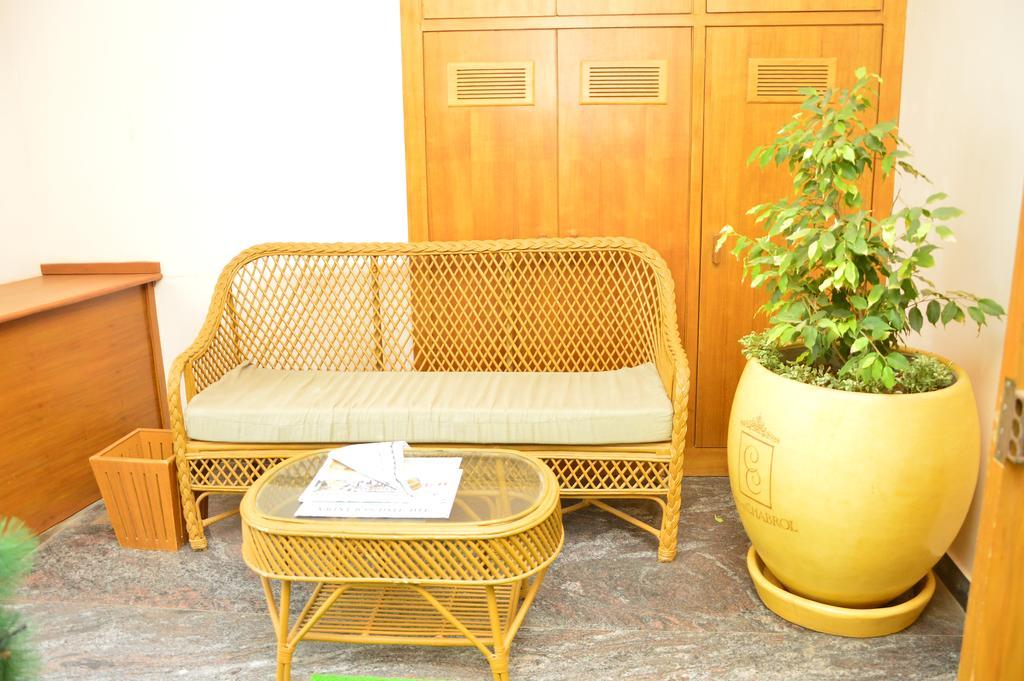 Cours Chabrol Hotell Pondicherry Eksteriør bilde