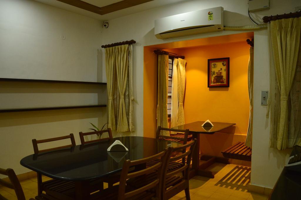 Cours Chabrol Hotell Pondicherry Eksteriør bilde