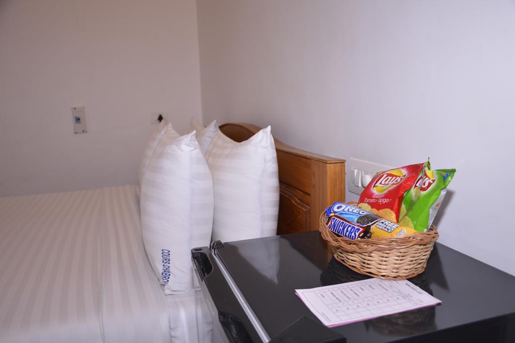 Cours Chabrol Hotell Pondicherry Rom bilde