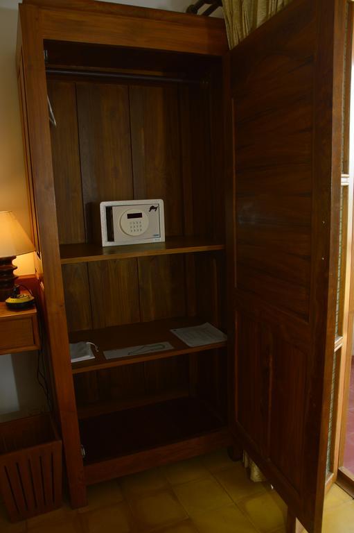 Cours Chabrol Hotell Pondicherry Eksteriør bilde